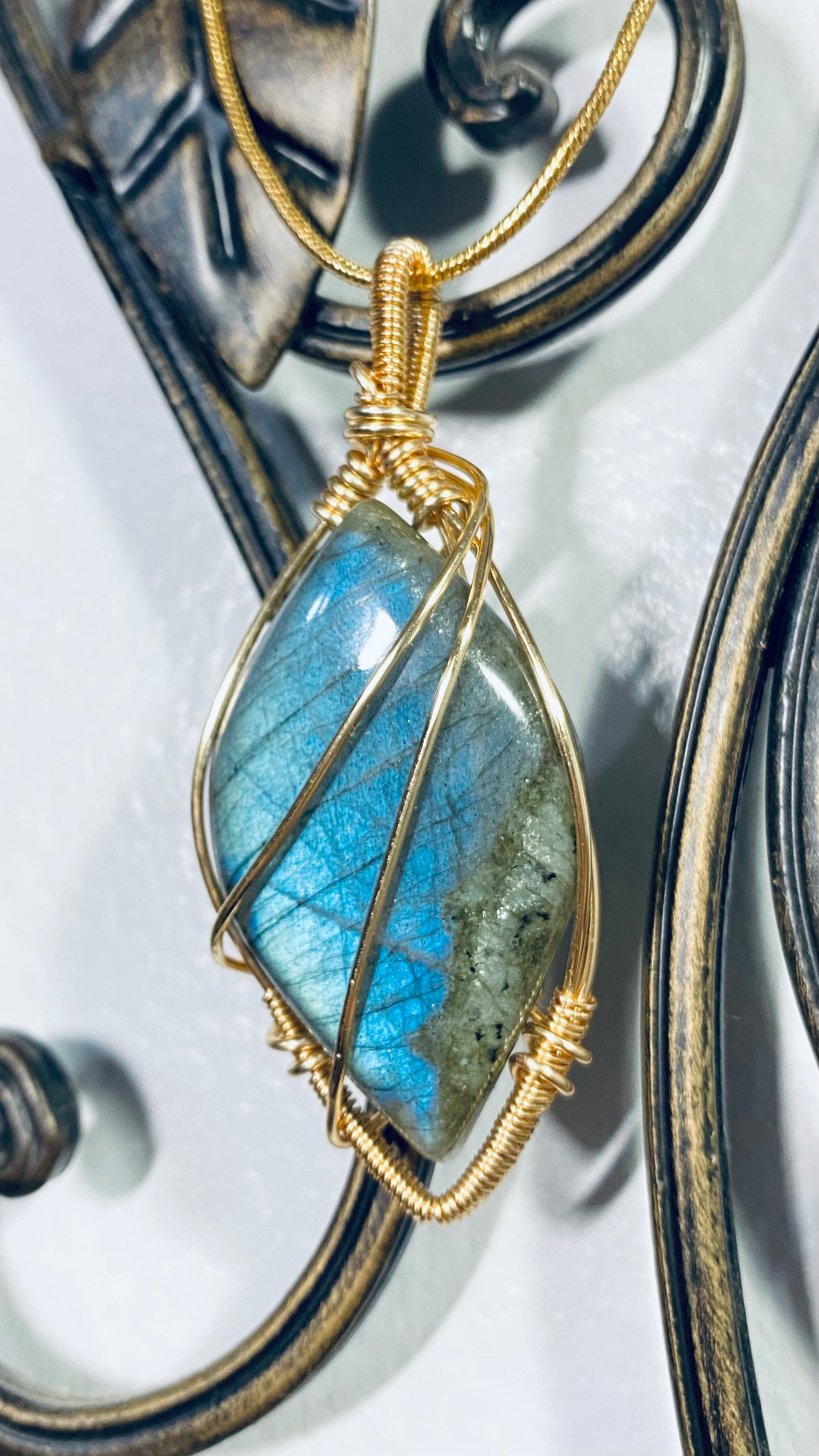 Labradorite Elliptical Pendant